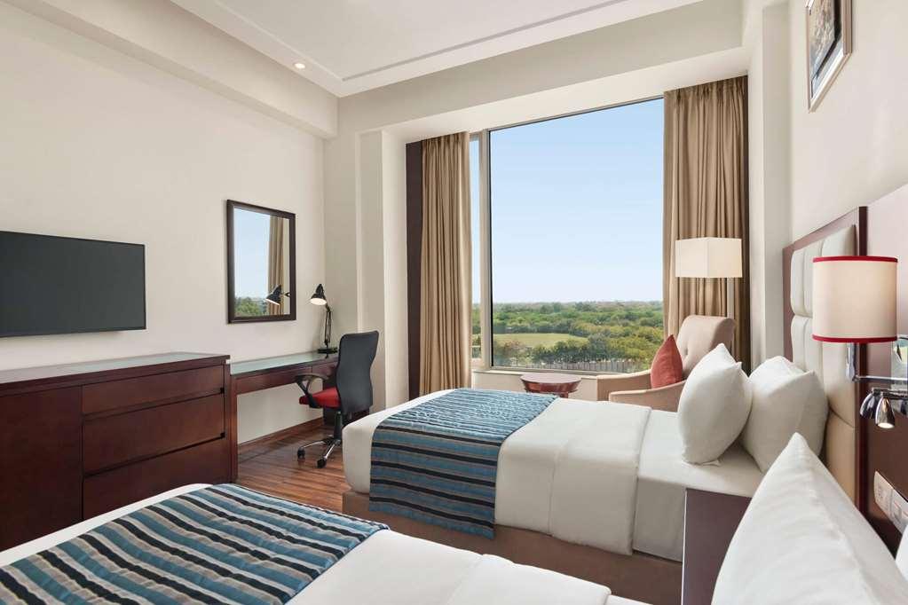 מלון Ramada By Wyndham New Delhi Pitampura חדר תמונה